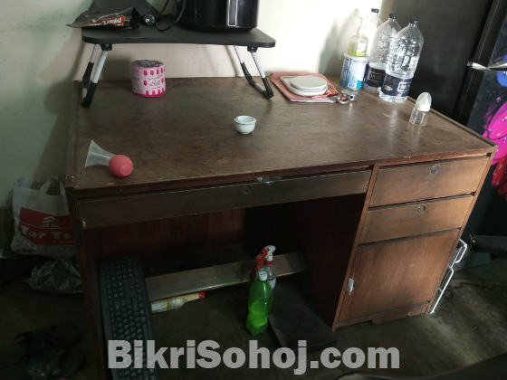 one beter khat and kater table sell kora hobe